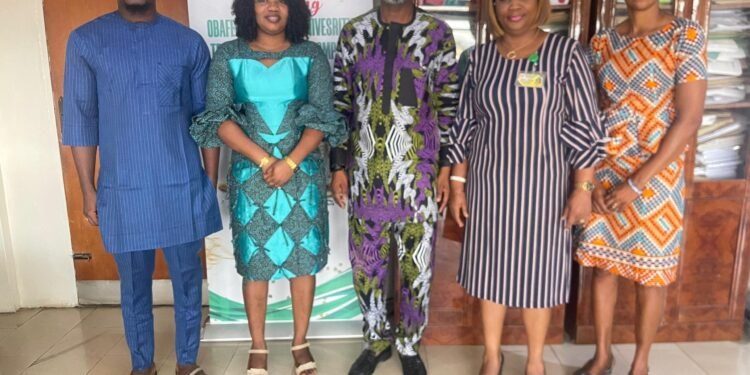  Nigeria Connects Donates 70 Cartons of Medical Books to OAUTHC